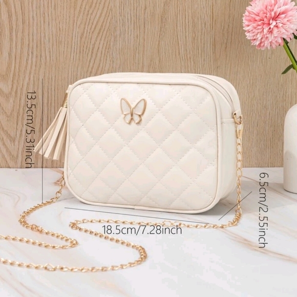 Tassel Fashion Bag - Picture 3 of 3